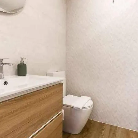 Precioso En El Centro De * Нерха