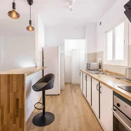 Precioso En El Centro De * Нерха