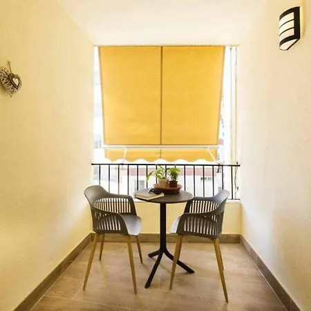 Precioso En El Centro De * Нерха